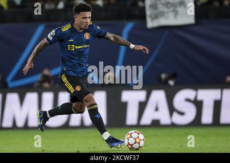 Avanti del Manchester United Jadon Sancho durante la partita della Champions League tra Villarreal CF e il Manchester United allo stadio la Ceramica il 23 novembre 2021. (Foto di Jose Miguel Fernandez/NurPhoto) Foto Stock