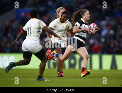 Rhona Lloyd (Les Lionnes Du Stade Bordelais) dei barbari durante la Killik Cup match tra le donne barbari e le donne SpringBox XV al Twickenham Stadium il 27th novembre 2021 a Londra, Inghilterra (Photo by Action Foto Sport/NurPhoto) Foto Stock