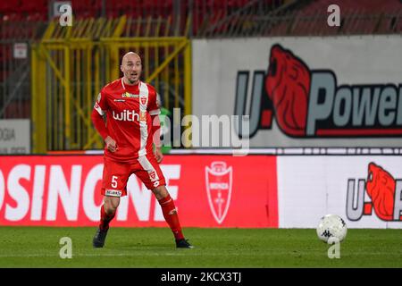 Luca Caldirola (#5 Monza) durante la partita di calcio italiana Serie B AC Monza vs Cosenza Calcio il 30 novembre 2021 allo Stadio Brianteo di Monza (MB) (Foto di Luca Rossini/LiveMedia/NurPhoto) Foto Stock