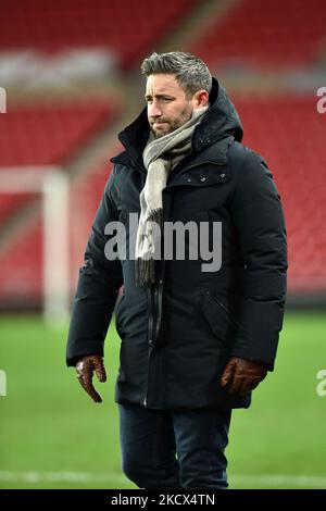 Lee Johnson (Manager) di Sunderland durante la partita del Trofeo EFL tra Sunderland e Oldham Athletic allo Stadio di luce di Sunderland mercoledì 1st dicembre 2021. (Foto di Eddie Garvey/MI News/NurPhoto) Foto Stock