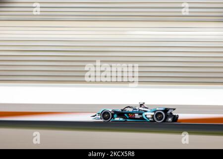 10 Sam Bird (gbr), Jaguar Racing Formula e Team, in azione durante il test pre-stagione ABB Formula e sul circuito Ricardo Tormo di Valencia il 30 novembre in Spagna. (Foto di Xavier Bonilla/NurPhoto) Foto Stock