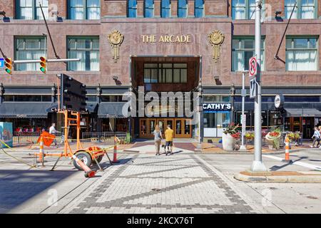 Il centro commerciale Arcade, 401 Euclid Avenue, include ora l'Hyatt Regency Hotel. Foto Stock