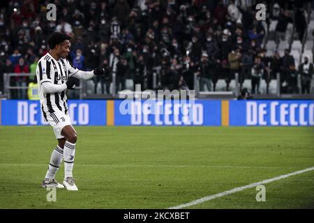 Il difensore della Juventus Juan Cuadrado (11) balla dopo aver segnato il suo gol per renderlo 1-0 durante la Serie A Football Match n.16 JUVENTUS - GENOVA il 05 dicembre 2021 allo Stadio Allianz di Torino, Piemonte, Italia. (Foto di Matteo Bottanelli/NurPhoto) Foto Stock