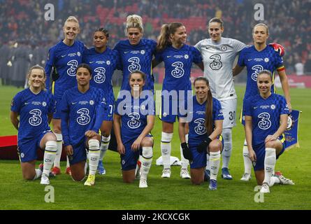 I giocatori del Chelsea si allineano per una squadra Shoot prima del calcio d'inizio durante la finale 2021 della Coppa fa Vitality femminile tra l'Arsenal e il Chelsea allo stadio di Wembley, Londra, Inghilterra il 05th dicembre 2021 (Photo by Action Foto Sport/NurPhoto) Foto Stock