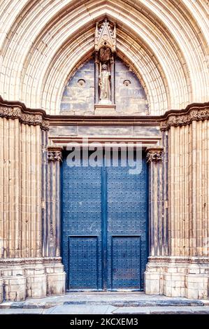 La Cattedrale della Santa Croce e Santa Eulalia, conosciuta anche come Cattedrale di Barcellona, Spagna Foto Stock