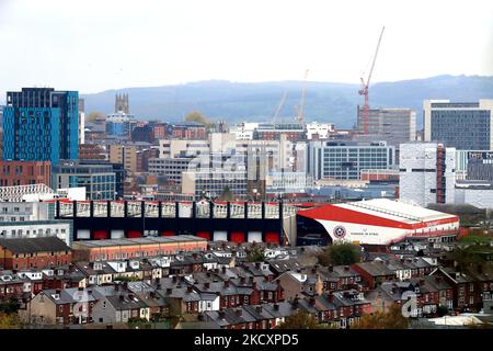 Vista generale esterna dello stadio prima della partita del campionato Sky Bet a Bramall Lane, Sheffield. Data immagine: Sabato 5 novembre 2022. Foto Stock