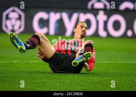 Zlatan Ibrahimovic di Milano reagisce durante la serie di calcio italiana A match Udinese Calcio vs AC Milan il 11 dicembre 2021 allo stadio Friuli - Dacia Arena di Udine (Photo by Ettore Griffoni/LiveMedia/NurPhoto) Foto Stock