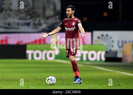 Mario Camora in azione durante la Romania Liga1: Cfr Cluj 1-0 CS Mioveni disputato sul Dr Constantin Radulescu Stadio, Cluj-Napoca, 12 dicembre 2021 (Foto di Flaviu Buboi/NurPhoto) Foto Stock