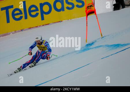 Johan Clarey (fra) durante la gara di sci alpino 2021 FIS Ski World Cup - Men&#39; Super-G il 17 dicembre 2021 al Saslong in Val Gardena (Foto di Roberto Tommasini/LiveMedia/NurPhoto) Foto Stock