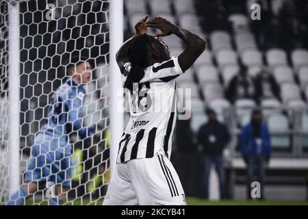 Juventus Forward Moise Kean (18) mostra dejection durante la Serie A Football Match n.19 JUVENTUS - CAGLIARI il 21 dicembre 2021 presso lo Stadio Allianz di Torino, Piemonte, Italia. Risultato finale: Juventus-Cagliari 2-0. (Foto di Matteo Bottanelli/NurPhoto) Foto Stock