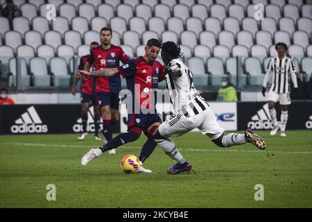 Juventus inoltra Moise Kean (18) in azione durante la Serie A partita di calcio n.19 JUVENTUS - CAGLIARI il 21 dicembre 2021 allo Stadio Allianz di Torino, Piemonte, Italia. Risultato finale: Juventus-Cagliari 2-0. (Foto di Matteo Bottanelli/NurPhoto) Foto Stock