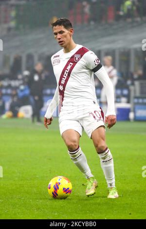 SASA Lukic in azione durante la Serie Una partita di calcio tra FC Internazionale vs Torino FC il 22 dicembre 2021 allo stadio Giuseppe Meazza di Milano (Photo by Mairo Cinquetti/NurPhoto) Foto Stock