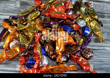 Cairo, Egitto, novembre 1 2022: Gioielli Galaxy latte assortito e cioccolatini scuro pezzi pacchetto con classici come seta liscia, caramello croccante a squisito Foto Stock