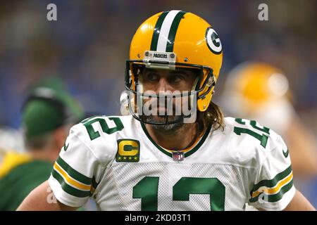 Il quarterback dei Green Bay Packers Aaron Rodgers (12) è stato visto durante la prima metà di una partita di football della NFL contro i Detroit Lions a Detroit, Michigan USA, domenica 9 dicembre 2022. (Foto di Jorge Lemus/NurPhoto) Foto Stock