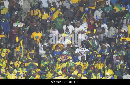 Tifosi del Gabon durante il Ghana contro il Gabon, Coppa delle Nazioni africane, allo stadio Ahmadou Ahidjo il 14 gennaio 2022. (Foto di Ulrik Pedersen/NurPhoto) Foto Stock