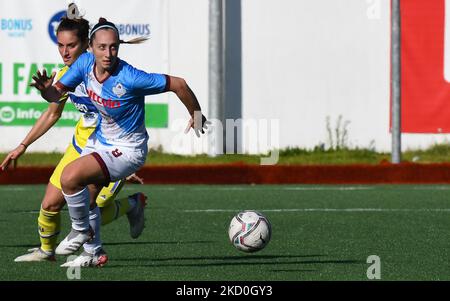 Deborah Salvatori Rinaldi (9) Pomigliano Calcio Femminile durante il Campionato Italiano di Calcio a Women 2021/2022 match tra Pomigliano Femminile vs Juventus Women allo stadio Ugo Gobbato il 16 gennaio 2022 (Foto di Andrea D'amico/LiveMedia/NurPhoto) Foto Stock