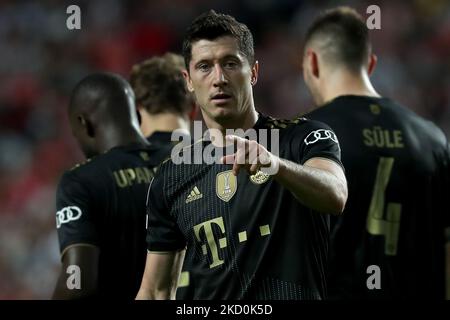 (FILE IMAGE) l'attaccante del Bayern Monaco e della Polonia Robert Lewandowski è stato nominato miglior giocatore dell'anno FIFA uomo 2021, durante una cerimonia tenutasi presso la sede della FIFA a Zurigo Svizzera, il 17 gennaio 2022. (Foto di Pedro FiÃºza/NurPhoto) Foto Stock