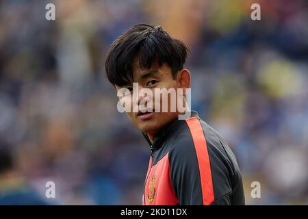 Takefusa Kubo di RCD Mallorca guarda su prima della partita la Liga Santander tra Villarreal CF e RCD Mallorca a Estadio de la Ceramica il 22 gennaio 2022, Villarreal, Spagna (Foto di David Aliaga/NurPhoto) Foto Stock