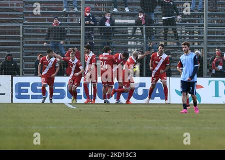 Filippo Guccione (Mantova 1911) festeggia il suo secondo goa durante la partita di calcio della Serie C italiana tra Mantova e UC AlbinoLeffe allo Stadio Danilo Martelli di Mantova, in Italia, il 23 gennaio 2022. (Foto di Michele Maraviglia/NurPhoto) Foto Stock