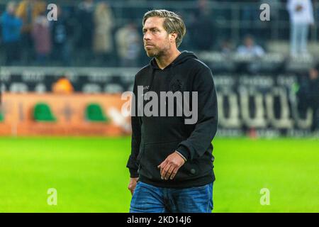 Sport, calcio, Bundesliga, 2022/2023, Borussia Moenchengladbach vs. VfB Stuttgart 3-1, allenatore Michael Wimmer (VfB), LE NORMATIVE DFL VIETANO QUALSIASI USO DI FOTOGRAFIE COME SEQUENZE DI IMMAGINI E/O QUASI-VIDEO Foto Stock