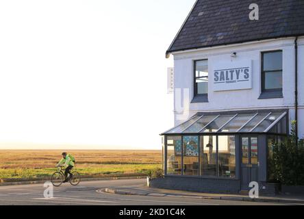 Grazioso Parkgate, un villaggio sulla Penisola di Wirral a Cheshire, sulle rive del fiume Dee, che domina 100 kms quadrati di palude di sale, Regno Unito Foto Stock