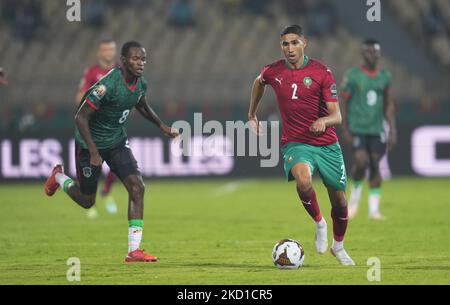 Achraf Hakimi del Marocco durante il Marocco contro il Malawi, Coppa delle nazioni africane, allo stadio Ahmadou Ahidjo il 25 gennaio 2022. (Foto di Ulrik Pedersen/NurPhoto) Foto Stock