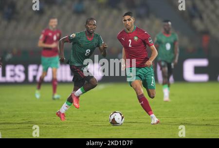 Achraf Hakimi del Marocco durante il Marocco contro il Malawi, Coppa delle nazioni africane, allo stadio Ahmadou Ahidjo il 25 gennaio 2022. (Foto di Ulrik Pedersen/NurPhoto) Foto Stock