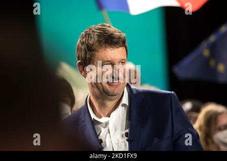 Yannick Jadot durante il suo discorso alla riunione elettorale per le elezioni presidenziali, a Lione, il 29 gennaio 2022. (Foto di Andrea Savorani Neri/NurPhoto) Foto Stock