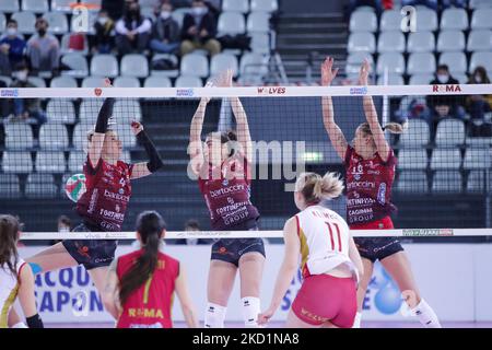 Bartoccini Fortinfissi Perugia durante il Volley Serie Italiana A1 Women Match acqua&Sapone Roma Volley Club vs Bartoccini Fortinfissi Perugia il 30 gennaio 2022 alla pala EUR di Roma (Foto di Luigi Mariani/LiveMedia/NurPhoto) Foto Stock