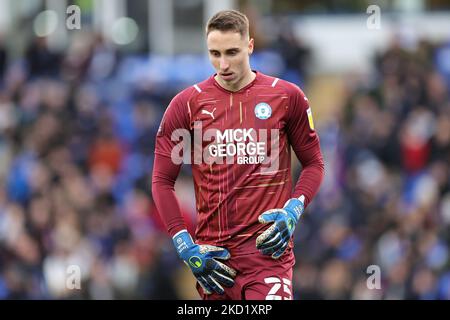 Steven Benda di Peterborough United durante la partita della Emirates fa Cup Fourth Round tra Peterborough United e Queens Park Rangers al Weston Homes Stadium di Peterborough sabato 5th febbraio 2022. (Foto di James Holyoak/MI News/NurPhoto) Foto Stock