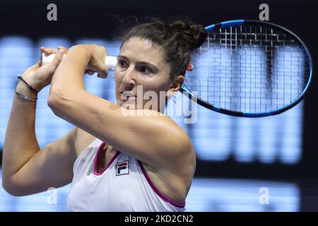 Irina-Camelia Begu in una partita contro Tereza Martintsova al torneo Ladies Trophy 2022 di San Pietroburgo. Irina-Camelia Begu ha vinto un punteggio totale di 6,4 6,2 San Pietroburgo, Russia. 11 feb 2022 (Foto di Valya Egorshin/NurPhoto) Foto Stock