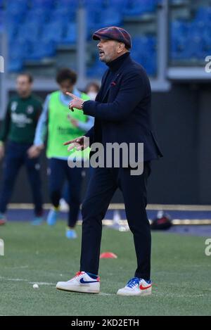 Allenatore Sinisa Mihajlovic (Bologna FC) durante il Campionato Italiano di Calcio una partita del 2021/2022 tra SS Lazio vs Bologna FC allo Stadio Olimpico di Roma il 12 febbraio 2022. (Foto di Fabrizio Corradetti/LiveMedia/NurPhoto) Foto Stock