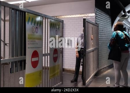 Una stazione della metropolitana di Parigi è chiusa a causa di uno sciopero del RATP. Molte linee della metropolitana sono state chiuse tutto il giorno, il traffico dei trasporti pubblici è notevolmente ridotto a Parigi questo 13 settembre 2019, solo alcune linee e stazioni sono state aperte, ma solo durante l'ora di punta. (Foto di Samuel Boivin/NurPhoto) Foto Stock