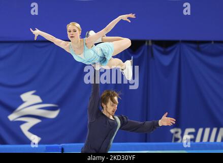 Evgenia Tarasova e Vladimir Morozov dalla Russia al Figure Skating, Pechino 2022 Giochi Olimpici invernali, Capital Indoor Stadium il 18 febbraio 2022 a Pechino, Cina. (Foto di Ulrik Pedersen/NurPhoto) Foto Stock