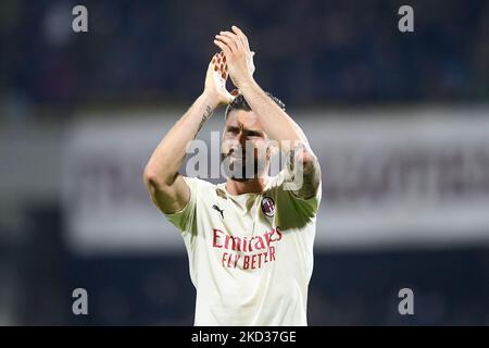 Olivier Giroud di AC Milan gesta durante la Serie Una partita tra US Salernitana 1919 e AC Milan allo Stadio Arechi di Salerno, Italia, il 19 febbraio 2022. (Foto di Giuseppe Maffia/NurPhoto) Foto Stock