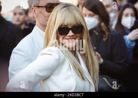 Rita ora arriva alla sfilata Fendi durante la settimana della Moda di Milano Autunno/Inverno 2022/2023 il 23 febbraio 2022 a Milano. (Foto di Mairo Cinquetti/NurPhoto) Foto Stock