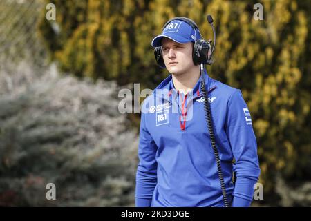 Mick Schumacher, Uralkali Haas F1 Team, durante i test invernali di Formula 1 sul circuito di Barcellona - Catalunya il 24 febbraio 2022 a Barcellona, Spagna. (Foto di Xavier Bonilla/NurPhoto) Foto Stock