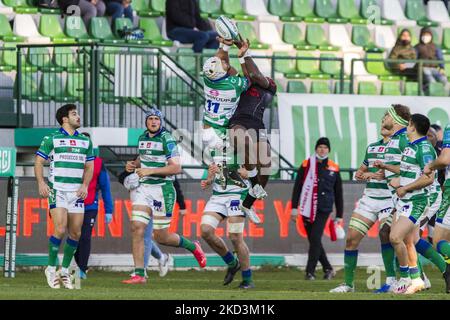 Rhyno Smith durante la partita del Campionato di rugby Unito Benetton Rugby vs Cell C Sharks il 26 febbraio 2022 allo stadio Monigo di Treviso (Photo by Alfio Guarise/LiveMedia/NurPhoto) Foto Stock