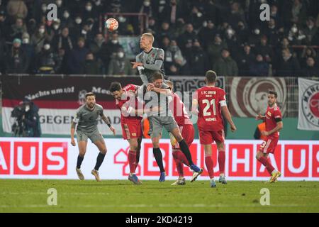 Simon Makienok del FC St Pauli durante la Union Berlin vs FC St. Pauli, Coppa di Germania, allo Stadion an der Alten Försterei, Berlino, Germania il 1 marzo 2022. (Foto di Ulrik Pedersen/NurPhoto) Foto Stock