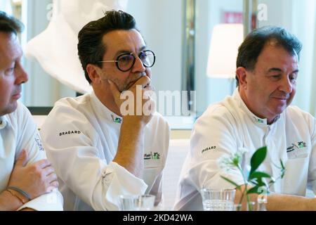 Quique Dacosta durante la conferenza stampa presso l'hotel Mandarin Oriental Ritz di Madrid. L'attore Robert De Niro e il suo partner godranno questo martedì a Madrid di un menu speciale progettato da Mauro Colagreco, Joan Roca, Quique Dacosta, José Andrés e Martín Berasategui, a pagamento per aver accettato di sponsorizzare il congresso gastronomico di Madrid Fusión 2021. (Foto di Oscar Gonzalez/NurPhoto) Foto Stock