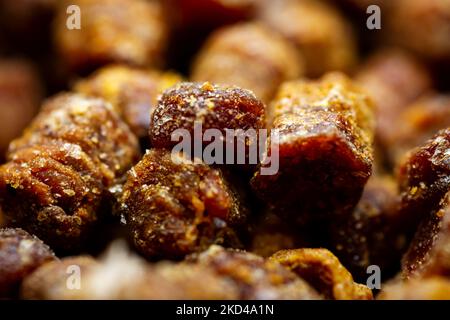 Primo piano estremo di pane di ape. Messa a fuoco selettiva. Profondità di campo poco profonda Foto Stock