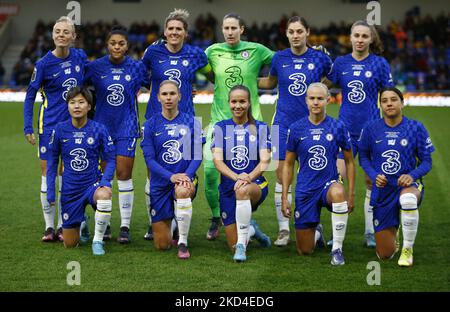 La squadra di Chelsea ha girato prima del calcio d'inizio durante la finale 2022 della Coppa continentale di pneumatici delle donne di fa tra Chelsea e Manchester City allo stadio della Cherry Red Records, Wimbledon il 05th marzo 2022 (Photo by Action Foto Sport/NurPhoto) Foto Stock