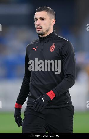 Rade Krunic dell'AC Milan guarda durante la Serie A match tra SSC Napoli e AC Milan allo Stadio Diego Armando Maradona, Napoli, Italia il 6 marzo 2022. (Foto di Giuseppe Maffia/NurPhoto) Foto Stock