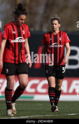 Laura Agard (AC Milan) guarda in occasione del calcio italiano Serie A Women Match AC Milan vs Napoli Femminile il 06 marzo 2022 allo stadio Vismara di Milano (Photo by Francesco Scaccianoce/LiveMedia/NurPhoto) Foto Stock