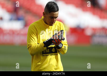 Edgar Badia, di Elche CF durante la partita la Liga tra Granada CF e Elche CF allo stadio Nuevo Los Carmenes il 12 marzo 2022 a Granada, Spagna. (Foto di Ãlex CÃ¡mara/NurPhoto) Foto Stock