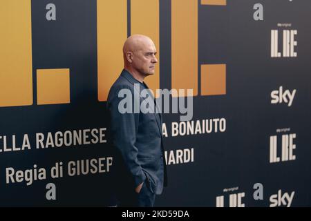 L'attore Luca Zingaretti partecipa alla nuova serie Sky 'il Re' presso lo Space moderno il 16 marzo 2022 a Roma. (Foto di Luca Carlino/NurPhoto) Foto Stock