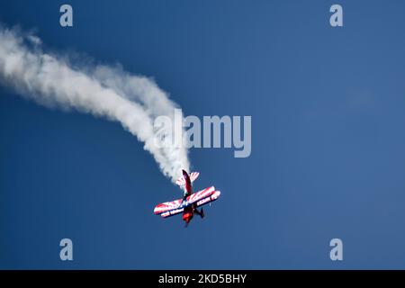 Flugtage - Air Show Wesel. Acrobazie veloci, velivoli vintage reali, modelli enormi e dimostrazioni spettacolari. Foto Stock