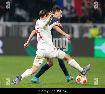 Maxence Caqueret of Olympique Lyonnais durante la UEFA Europa League, turno di 16, 2nd partite di calcio tra Olympique Lyonnais (Lione) e FC Porto il 17 marzo 2022 allo stadio Groupama di Decines-Charpieu vicino Lione, Francia (Foto di Nderim Kaceli/LiveMedia/NurPhoto) Foto Stock