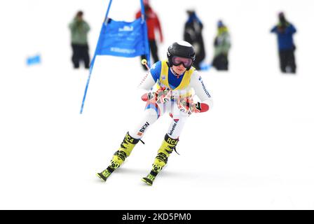 Lo sciatore alpino svizzero Simone Wild, medaglia d'oro di questa disciplina, in gara alle finali europee della Coppa FIS di Slalom gigante femminile, il 20 marzo 2022 a Soldeu, Andorra. (Foto di Joan Cros/NurPhoto) Foto Stock