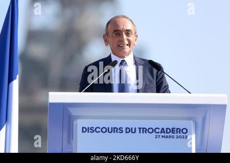 L'ex parlamentare francese Marion Marechal ha tenuto un discorso durante un rally di campagna dell'estrema destra francese Reconnete! Presidente del partito e candidato alla presidenza Eric Zemmour sulla piazza del Trocadero a Parigi il 27 marzo 2022. Gli elettori francesi si dirigano ai sondaggi nell'aprile 2022 per le elezioni presidenziali. (Foto di Michel Stoupak/NurPhoto) Foto Stock